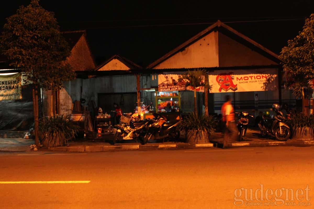 Warung Rica Rica Shibitsu Yogyakarta