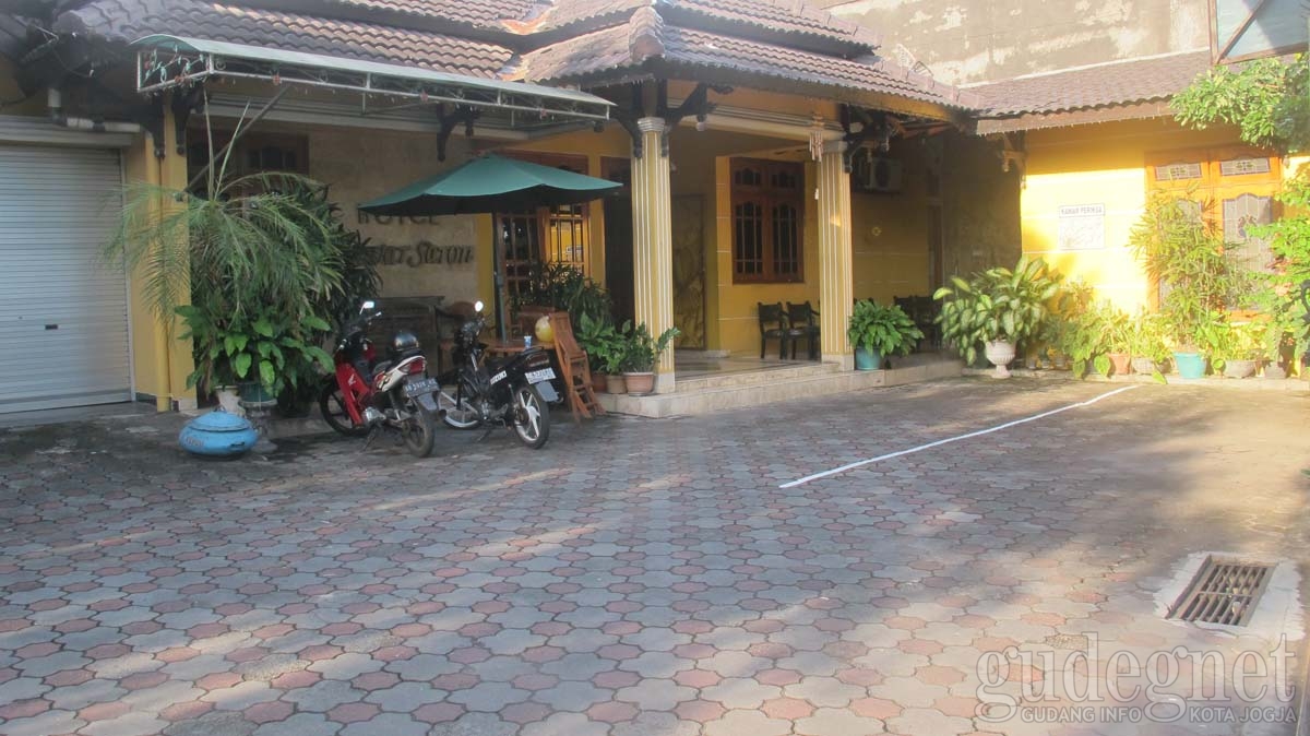 Hotel Mawar Saron Yogyakarta