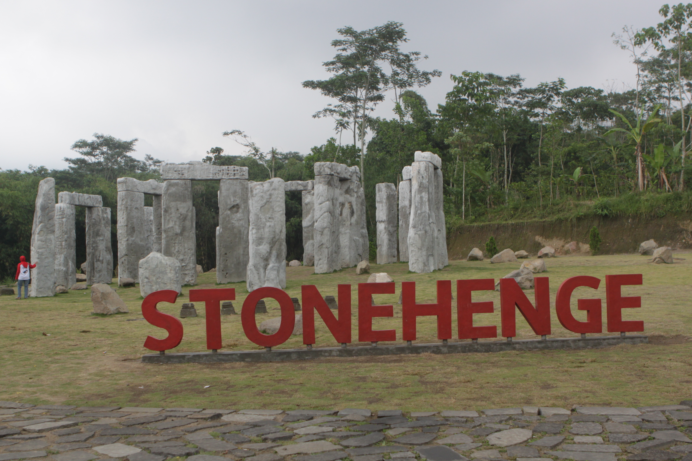 Stonehenge Merapi Jogja