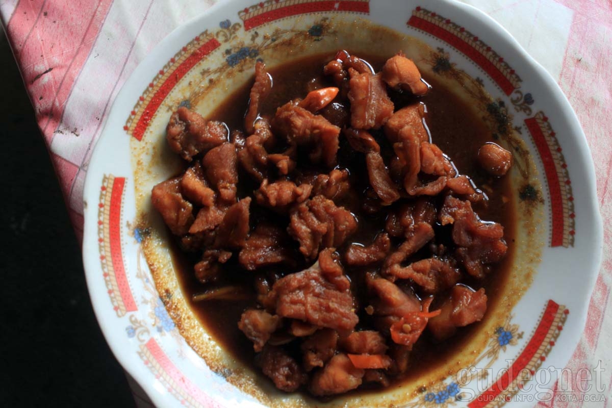 Warung Soto dan Tongseng Biawak Bu Tini