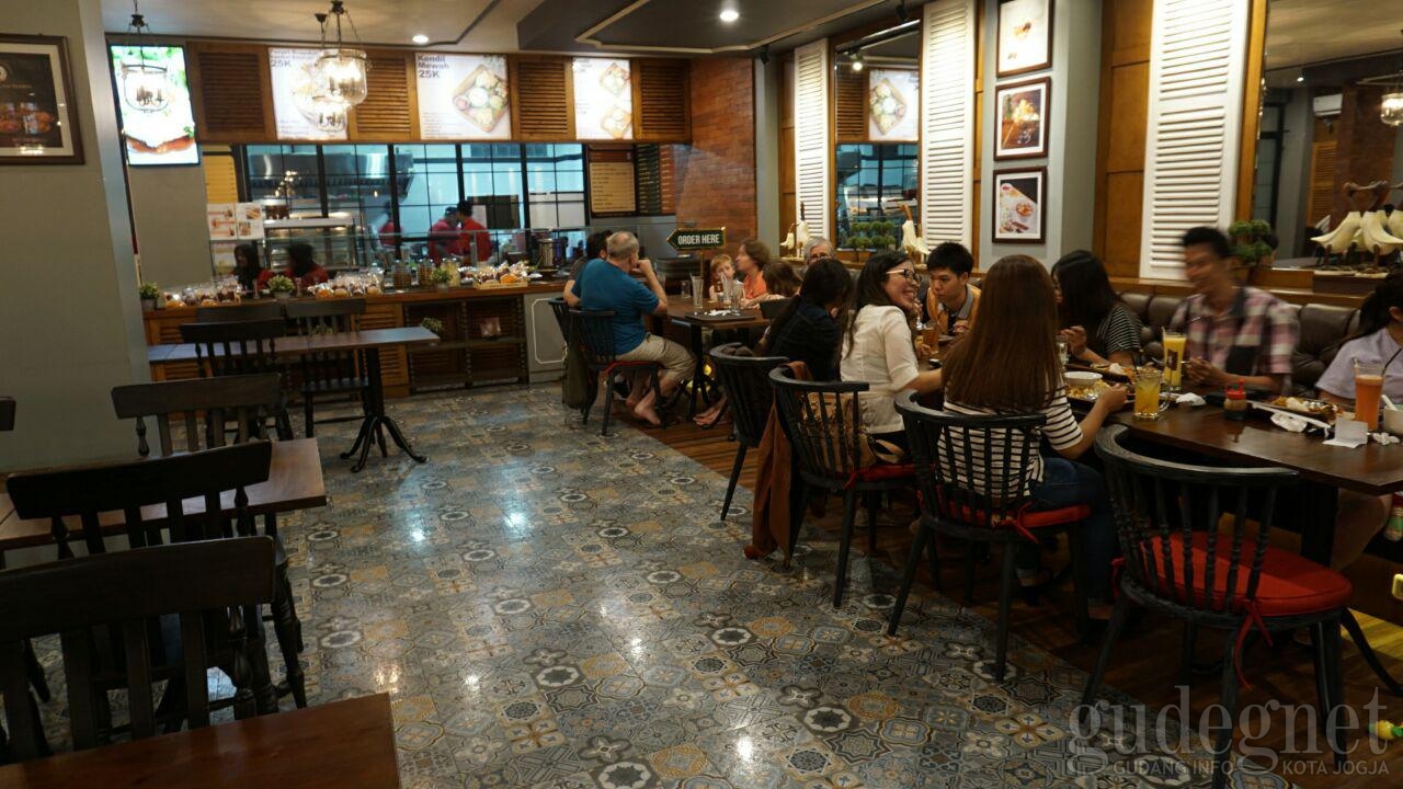 Kenes Bakery & Resto Gejayan