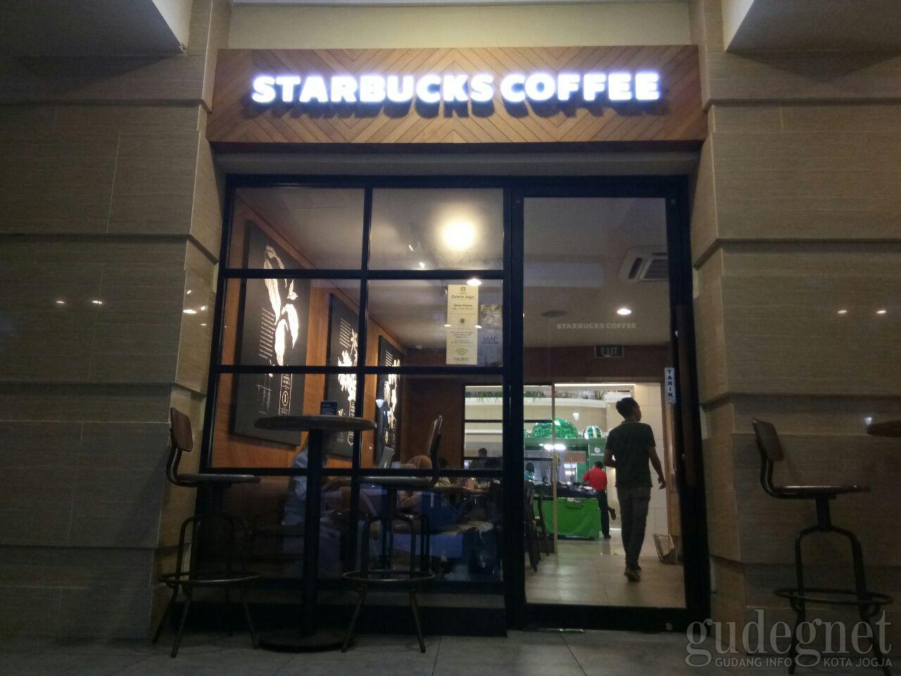Starbucks - Galeria Mall