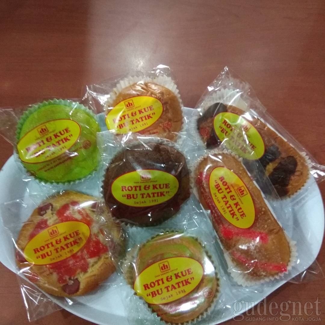 Toko Roti & Kue Bu Tatik