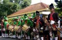 Kirab Tumuruning Maheso Suro