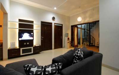 Naura Guest House 