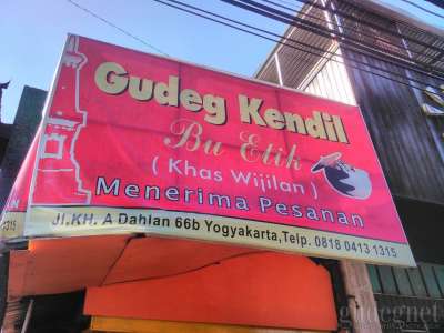 Gudeg Kendil Bu Etik Khas Wijilan