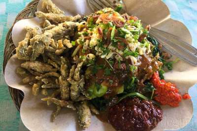 Pecel Wader Pak Bejo