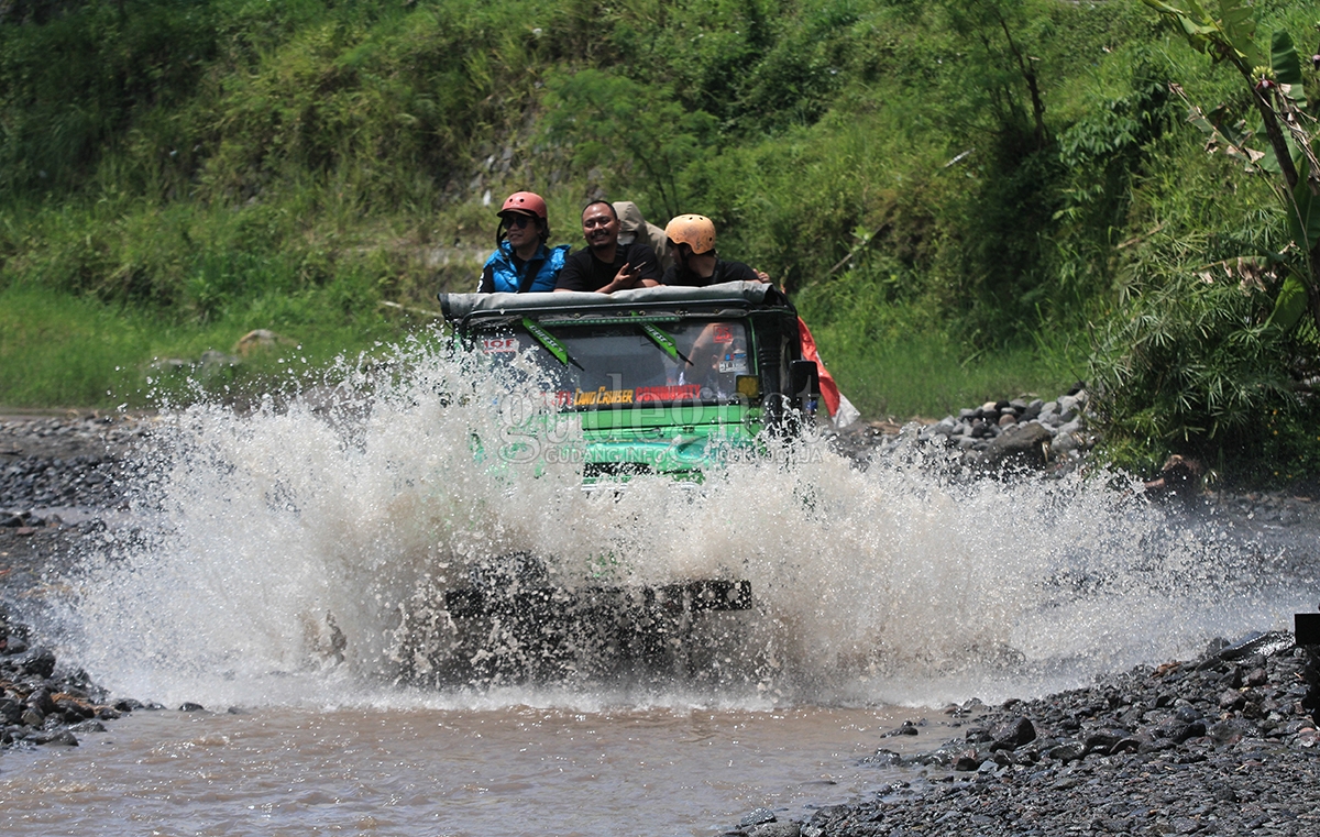 Jeep Wisata Lereng Merapi