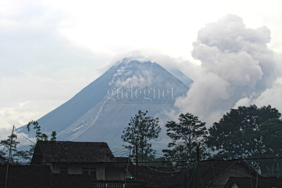 Awan Panas Gunung Merapi