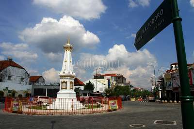 Tugu Pal Putih Yogyakarta