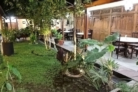 Taman di Griya Yunika Yogya