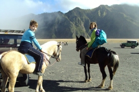 Berkuda di Gunung Bromo