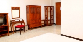 Kamar yang pas untuk menikmati waktu istirahat bersama keluarga