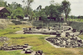 Bagian lain Candi Kedulan
