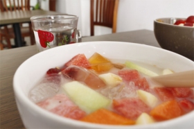 Es buah di Kedai Salad Buah