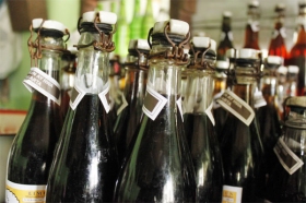 Tutup botol model lama