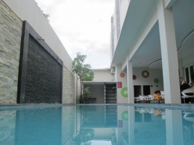 fave kolam renang