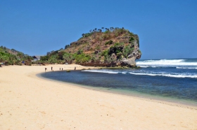 Pantai Indrayanti atau Pantai Pulangsawal