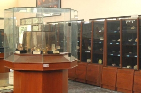 interior museum Geoteknologi Mineral Yogyakarta