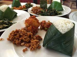 Menu di nasi Uduk Palagan 