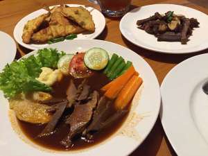 Aneka menu pilihan Lidah Jawa Resto