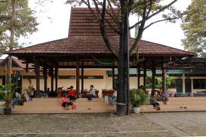 Pendopo tempat istirahat