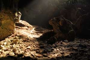 Batuan yang ada di goa Gajah 