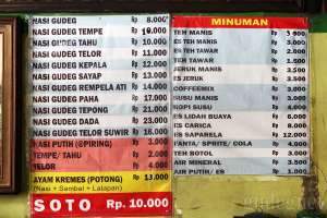 Daftar harga makanan dan minuman di Gudeg Bakpia Pathok Rahayu