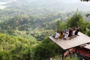 salah satu spot foto di wisata Kalibiru