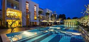 Swimming pool The Victoria Hotel