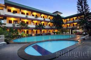 swimming pool cakra kembang