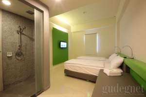 POP! Twin Room
