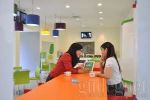 Receptionist