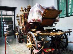 Kareta kencana yang digunakan untuk penobatan Sultan yaitu Kyai Garuda Yeksa