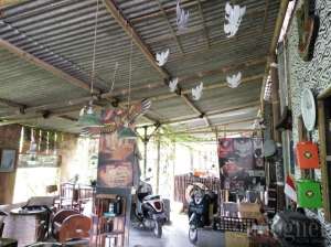 Koleksi di Museum Rumah Garuda