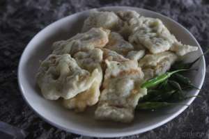 Tempe Mendoan di Warung Kopi Merapi