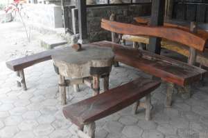 Suasana di Warung Kopi Merapi