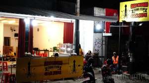 Cumi Item Sego Meduro Cak Jede