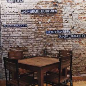 ViaVia Cafe dan Galeri Jogja