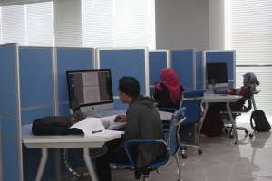 Lantai 1 digital library UNY