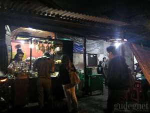 Warung wedang Bajigur Babinlon
