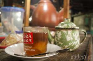 Teh Poci Angkringan Wijilan