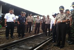 Kapolda DIY Cek Jalur Kereta Api, Bermasalahkan?