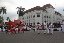 Mempertahankan Silat Sebagai Aset Warisan Tak Terlupakan