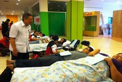 Jelang Natal & Tahun Baru Pendonor  Darah Diprediski Turun Drastis