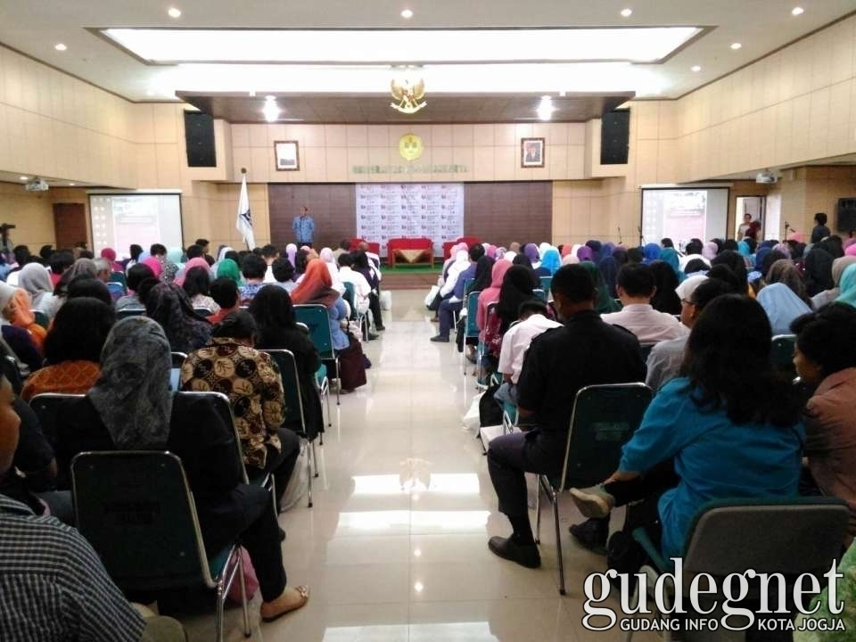 dr Lucia : Kalau Ada yang Merekomendasikan Susu Formula, Laporkan!