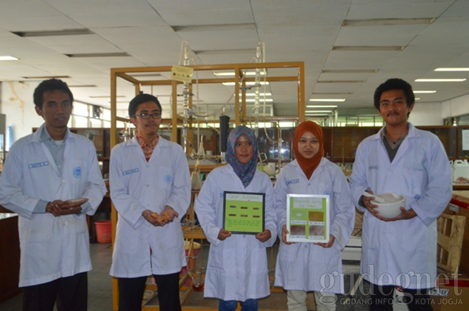 Biji Durian dimodifikasi Jadi Plastik Ramah Lingkungan