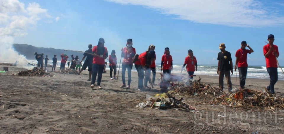 520 Kwintal Sampah Parangtritis Berhasil direlokasi