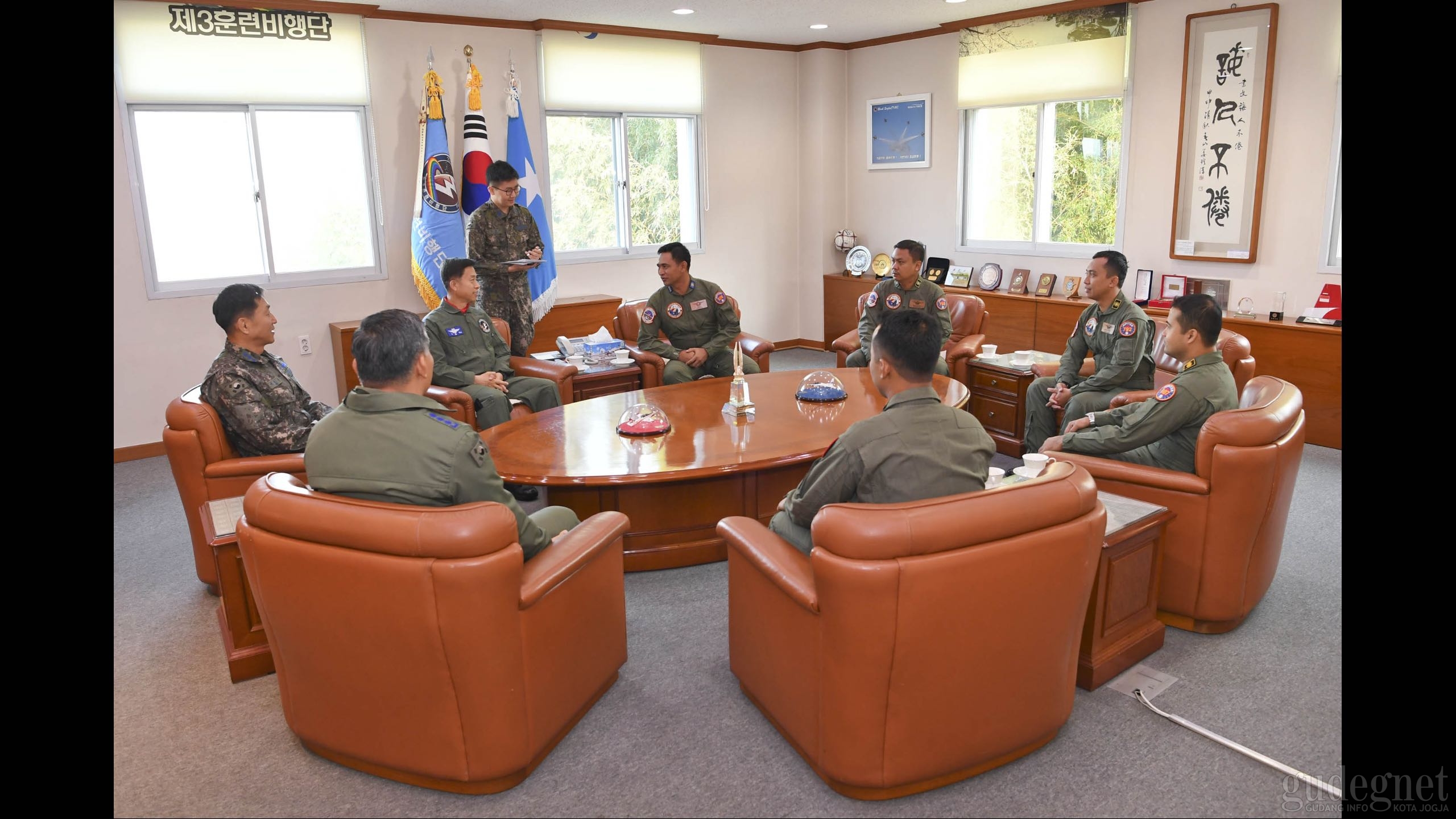 Tingkatkan Penguasaan KT Woong Bee, Instruktur Penerbang Ke Korea Selatan