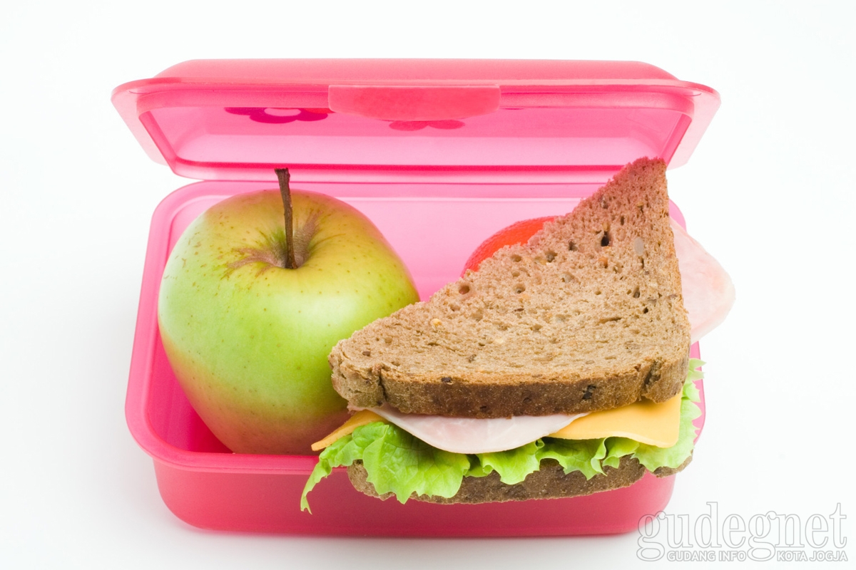 3 Bekal Makan Siang yang Praktis di Tanggal Tua
